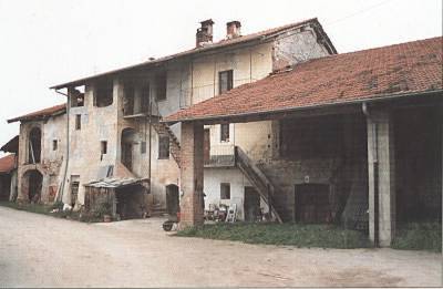 Cascina.jpg (13678 byte)